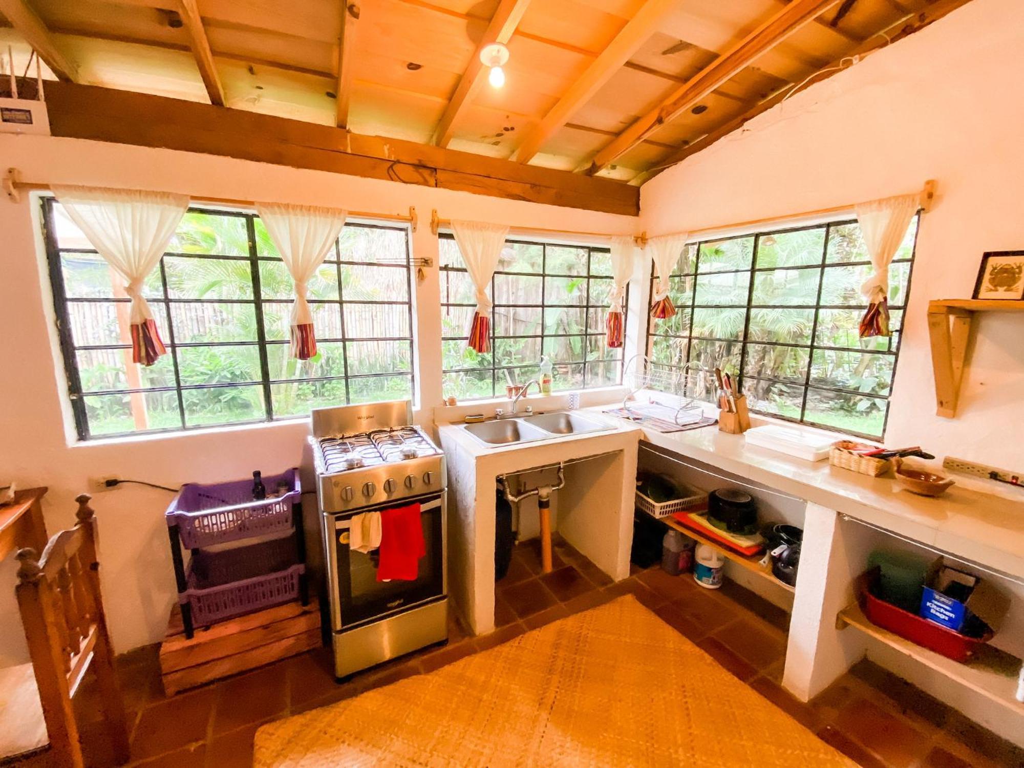 Unicorn Reborn - Peaceful Rentals San Marcos La Laguna Esterno foto